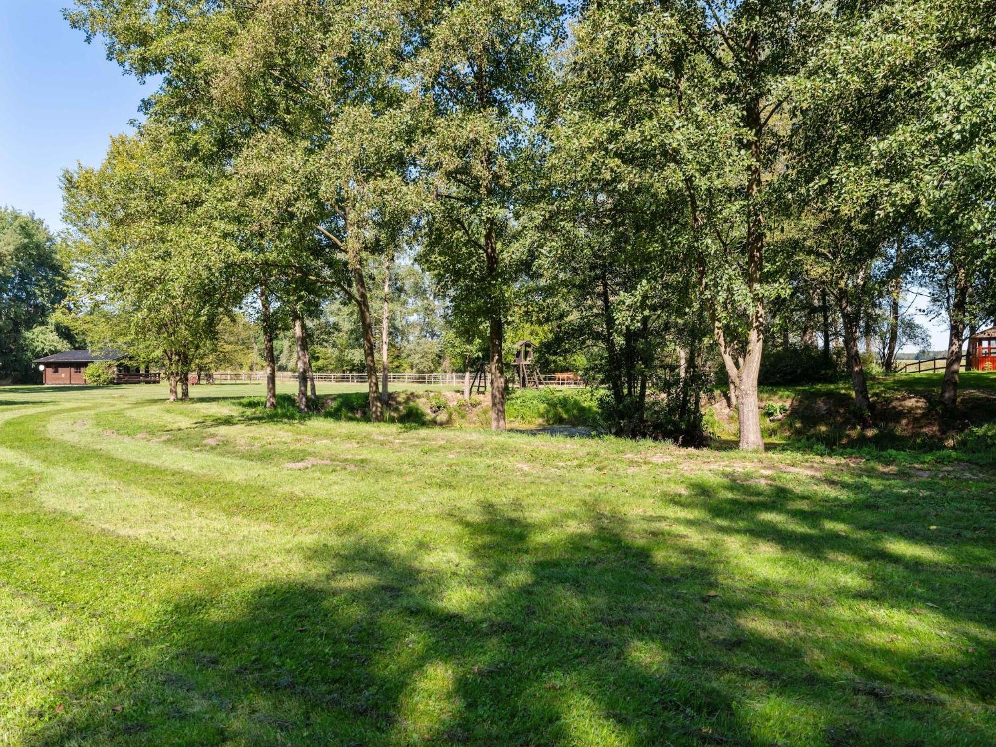 Holiday Home On A Horse Farm In The L Neburg Heath Eschede Екстер'єр фото